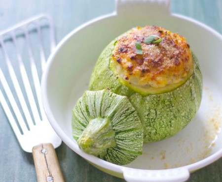 Farcis de courgettes au fromage frais et à la menthe du jardin